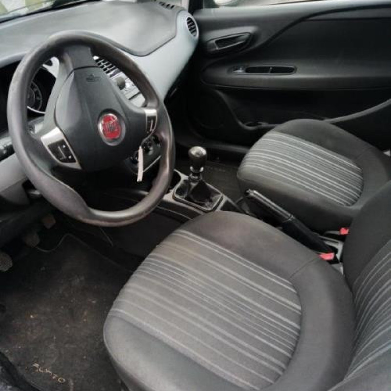 Moteur FIAT PUNTO EVO 3 Photo n°5