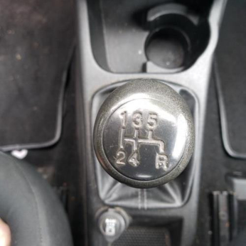 Moteur FIAT PUNTO EVO 3 Photo n°7