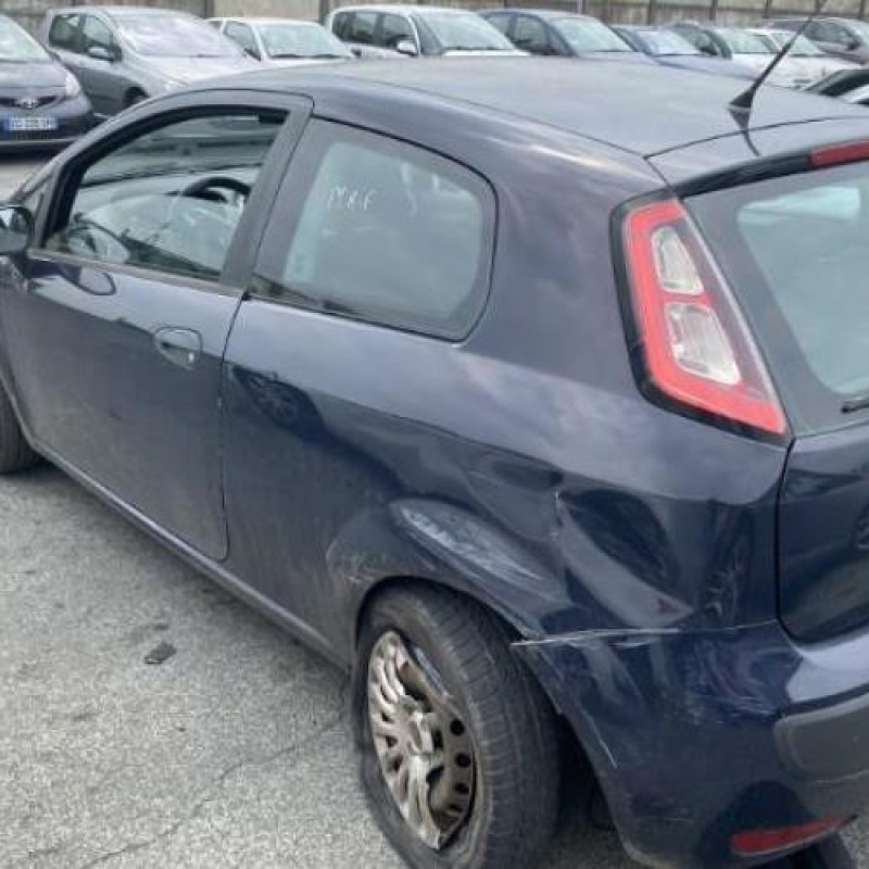 Moteur FIAT PUNTO EVO 3 Photo n°13