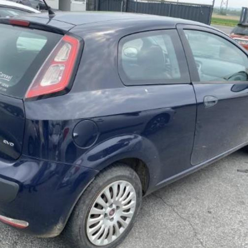Moteur FIAT PUNTO EVO 3 Photo n°14