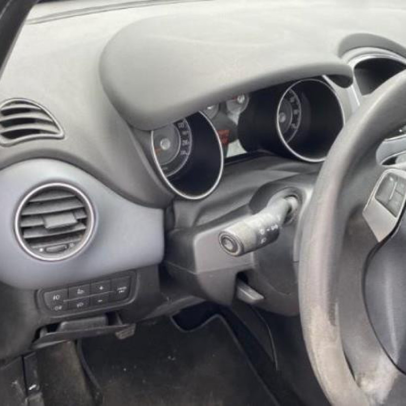 Moteur FIAT PUNTO EVO 3 Photo n°17