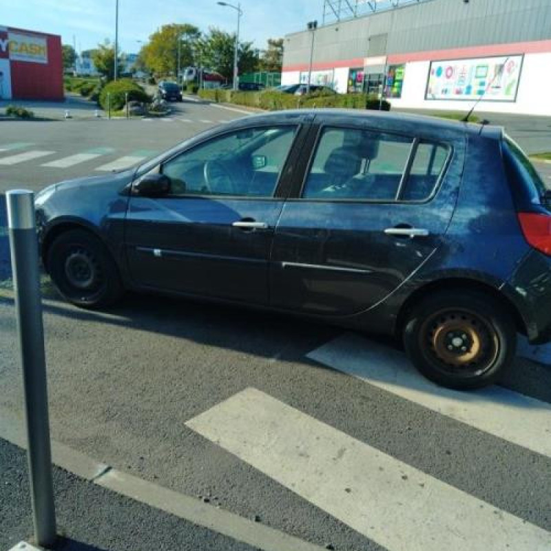 Moteur RENAULT CLIO 3 Photo n°4