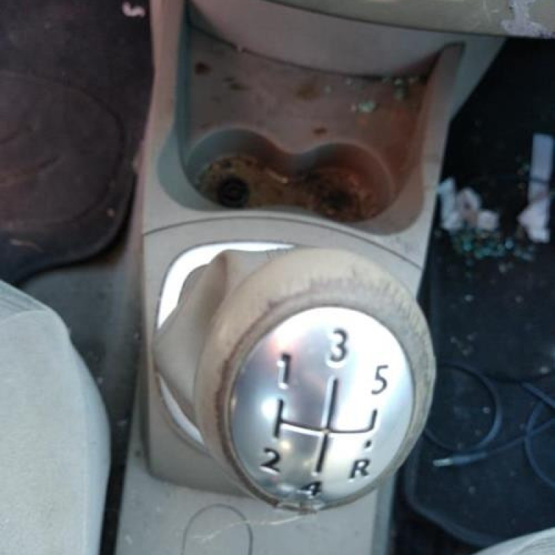 Moteur RENAULT CLIO 3 Photo n°8