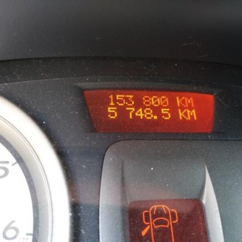 Moteur RENAULT CLIO 3 Photo n°10