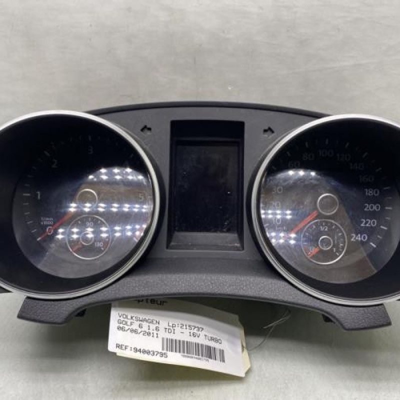 Compteur VOLKSWAGEN GOLF 6 Photo n°1