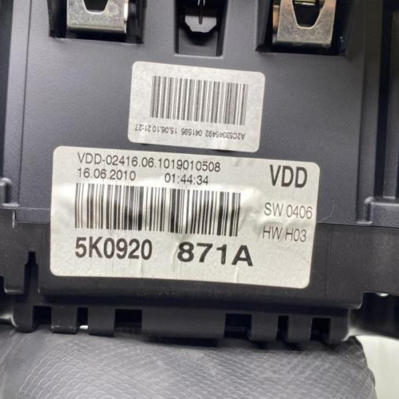 Compteur VOLKSWAGEN GOLF 6 Photo n°6