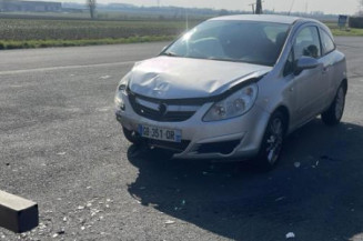 Retroviseur gauche OPEL CORSA D