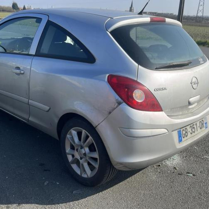 Retroviseur gauche OPEL CORSA D Photo n°14