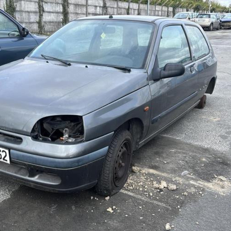 Malle/Hayon arriere RENAULT CLIO 1 Photo n°16
