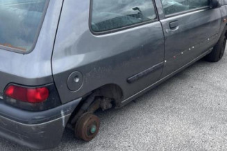 Malle/Hayon arriere RENAULT CLIO 1