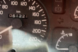 Malle/Hayon arriere RENAULT CLIO 1