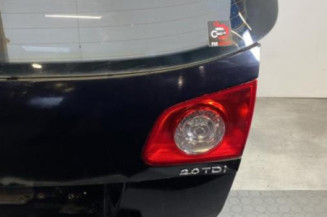 Malle/Hayon arriere VOLKSWAGEN PASSAT 5