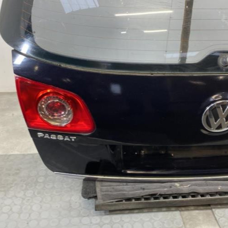 Malle/Hayon arriere VOLKSWAGEN PASSAT 5 Photo n°7