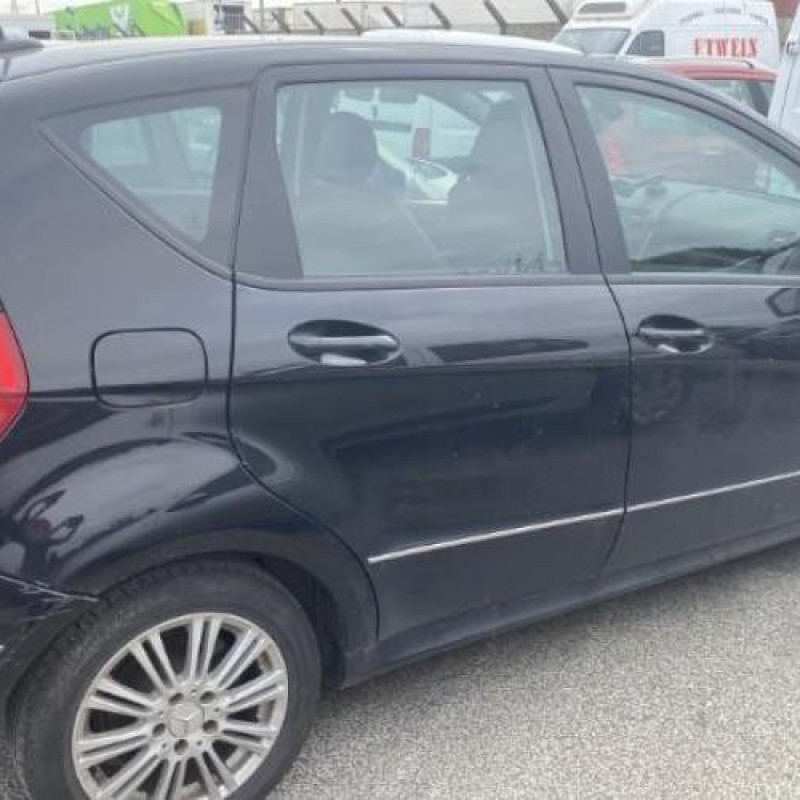 Feu arriere principal droit (feux) MERCEDES CLASSE A 169 Photo n°9