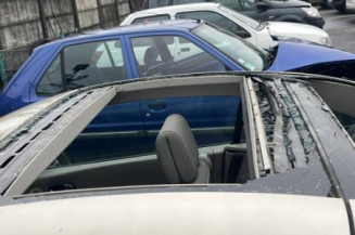 Pretensionneur de ceinture avant gauche RENAULT MEGANE 2