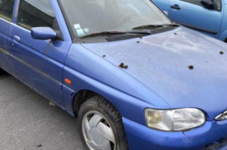 Feu arriere principal gauche (feux) FORD ESCORT 6