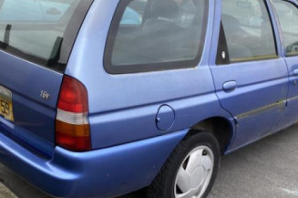Feu arriere principal gauche (feux) FORD ESCORT 6