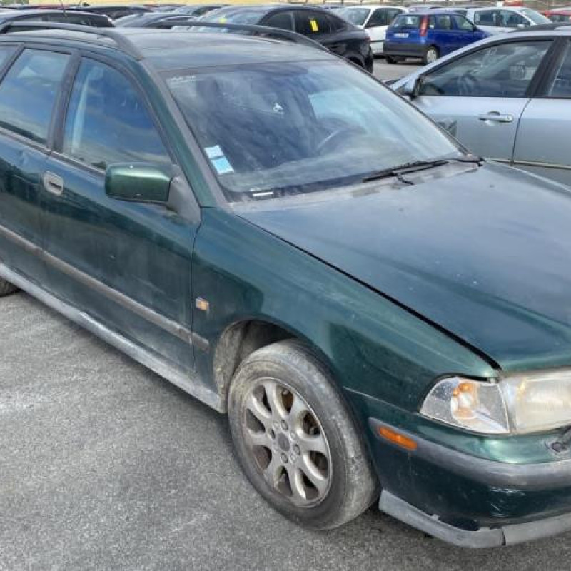 Feu arriere principal droit (feux) VOLVO V 40 1 Photo n°4