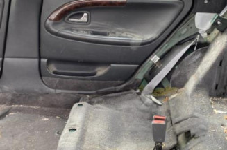 Feu arriere principal droit (feux) VOLVO V 40 1