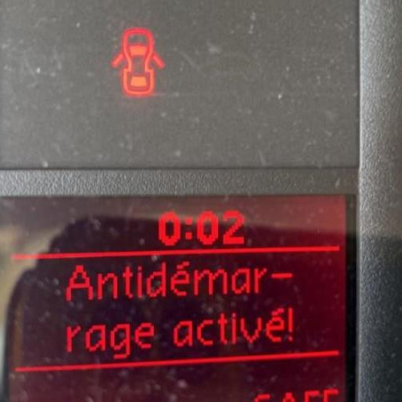 Feu arriere secondaire gauche (feux) VOLKSWAGEN GOLF 5 Photo n°20