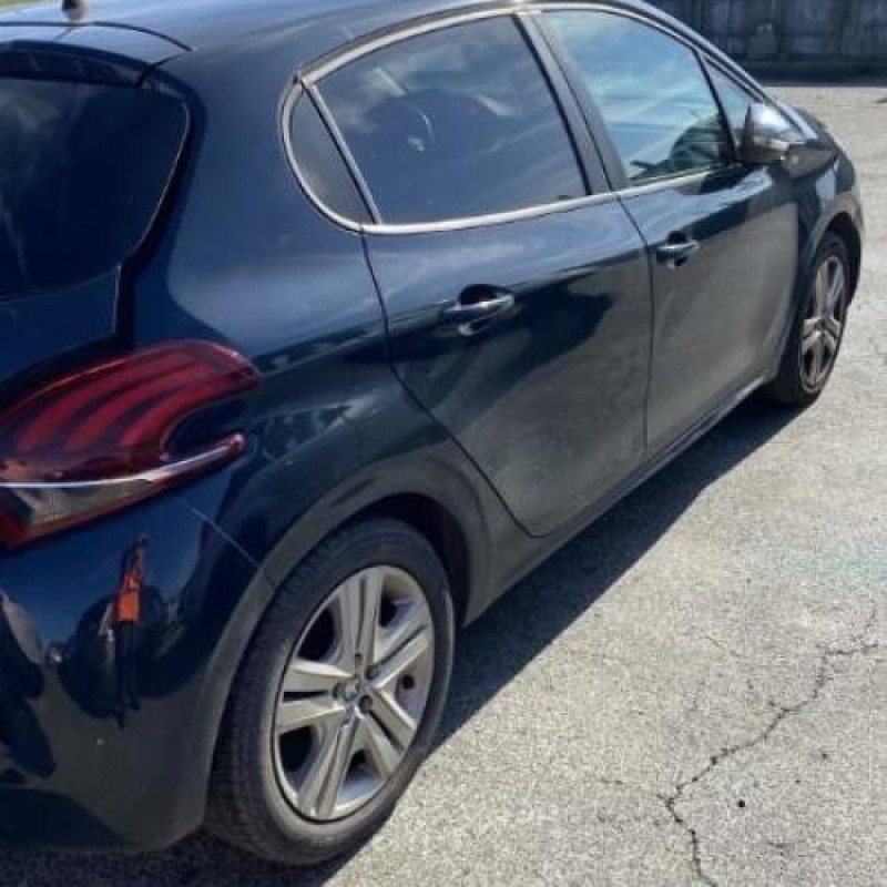 Cric PEUGEOT 208 1 Photo n°8