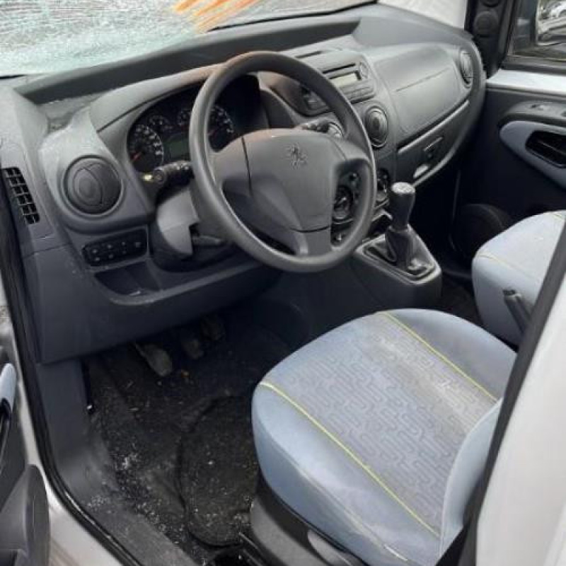Air bag conducteur PEUGEOT BIPPER Photo n°5