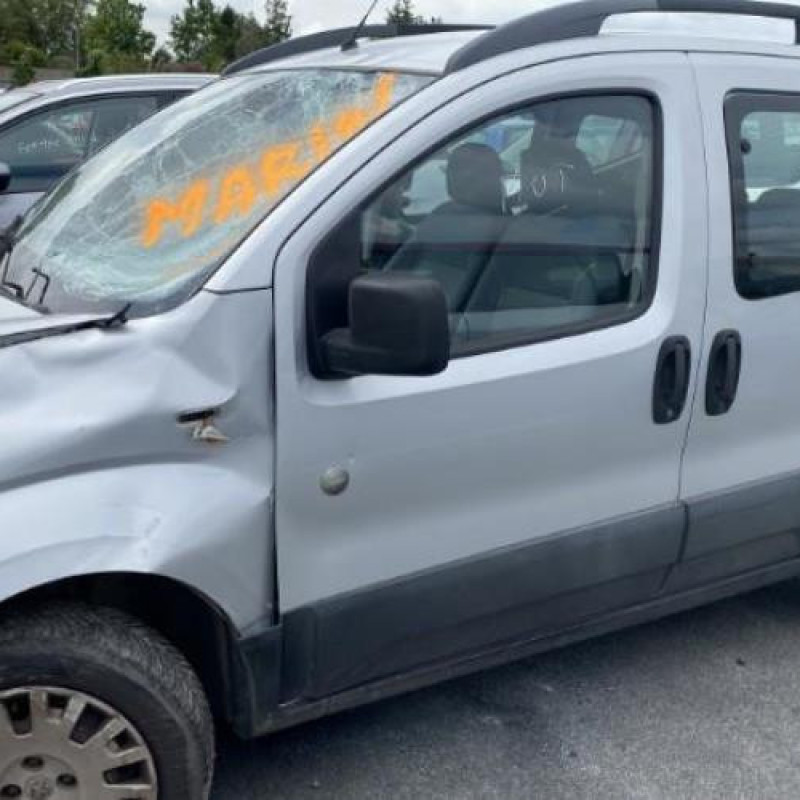 Air bag conducteur PEUGEOT BIPPER Photo n°12