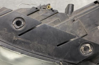 Optique avant principal gauche (feux)(phare) VOLKSWAGEN PASSAT 5