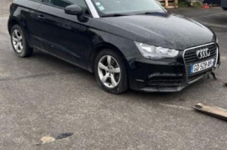 Poignee interieur avant gauche AUDI A1 1
