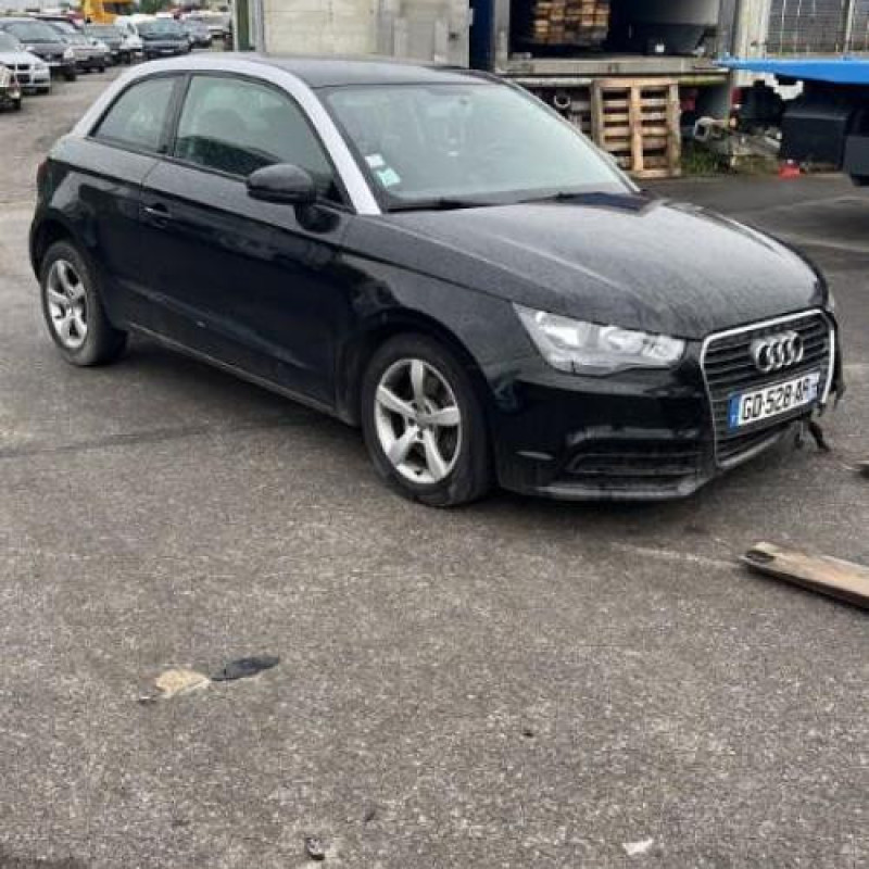 Poignee interieur avant gauche AUDI A1 1 Photo n°5