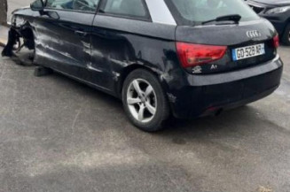 Poignee interieur avant gauche AUDI A1 1