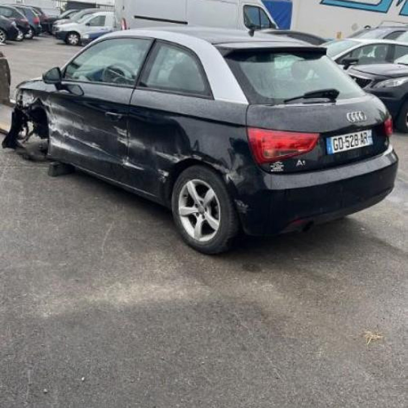 Poignee interieur avant gauche AUDI A1 1 Photo n°7
