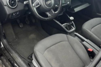 Poignee interieur avant gauche AUDI A1 1