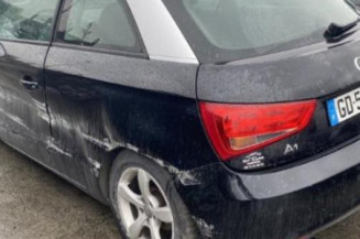 Poignee interieur avant gauche AUDI A1 1