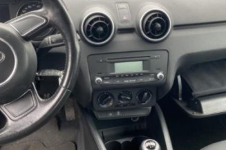 Poignee interieur avant gauche AUDI A1 1