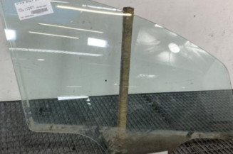 Vitre avant droit OPEL CORSA D