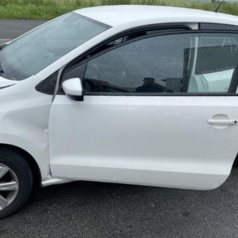 Malle/Hayon arriere VOLKSWAGEN POLO 5 Photo n°9