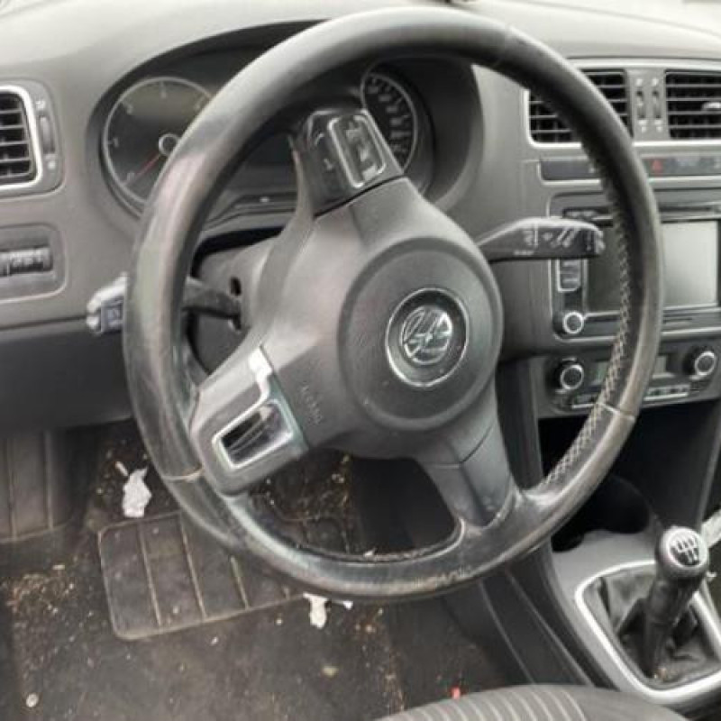 Malle/Hayon arriere VOLKSWAGEN POLO 5 Photo n°14
