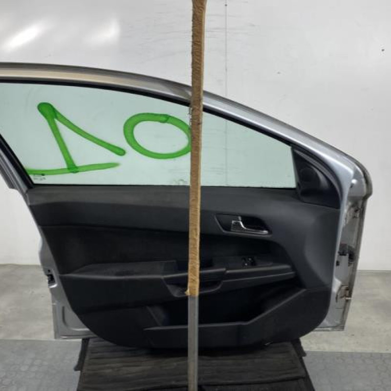 Porte avant gauche OPEL ASTRA H Photo n°7