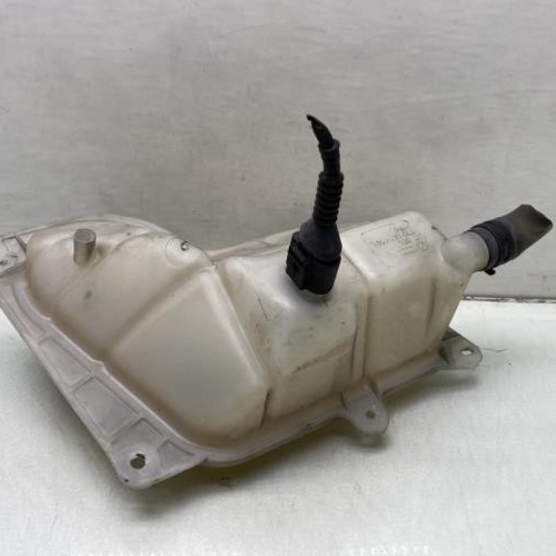 Vase d'expansion VOLKSWAGEN PASSAT 4 Photo n°3