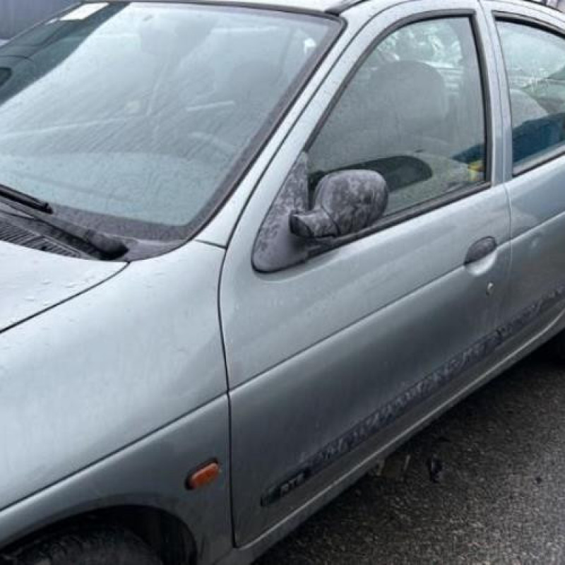 Moto ventilateur radiateur RENAULT MEGANE 1 Photo n°4