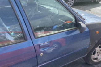 Leve vitre electrique avant droit PEUGEOT 205