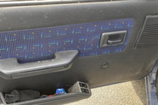 Leve vitre electrique avant droit PEUGEOT 205