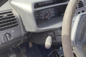 Leve vitre electrique avant droit PEUGEOT 205