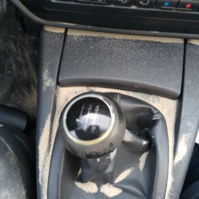 Antenne VOLKSWAGEN PASSAT 4 Photo n°7