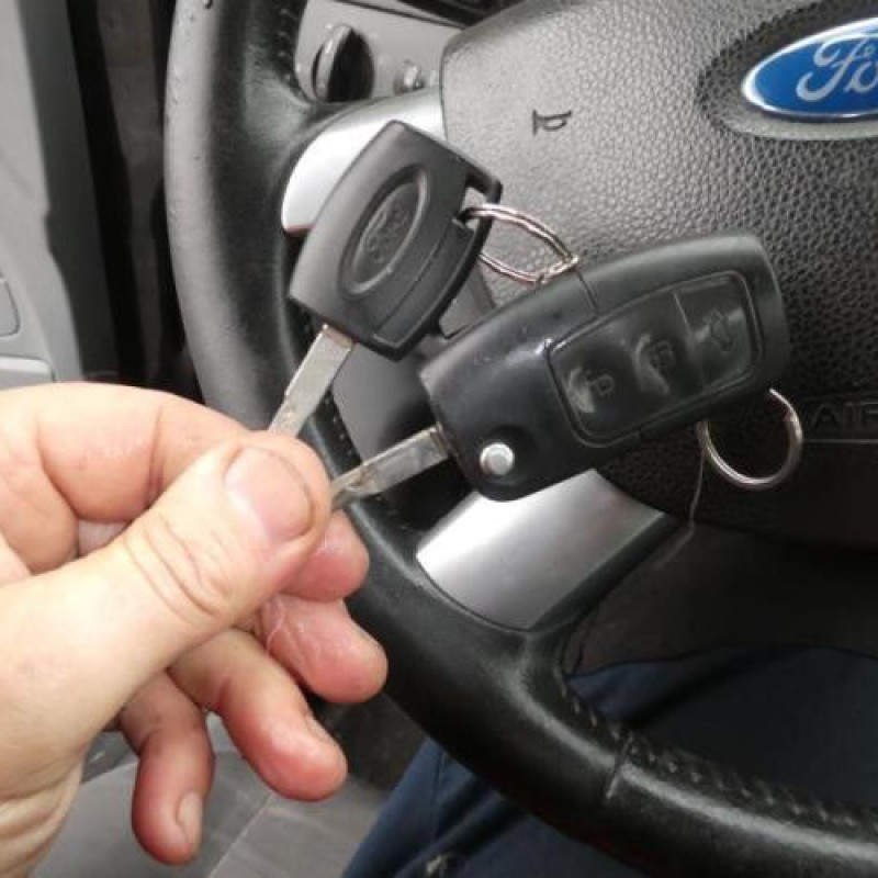 Ceinture arriere gauche FORD C-MAX 1 Photo n°10