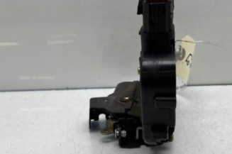 Serrure avant droit VOLVO V 50