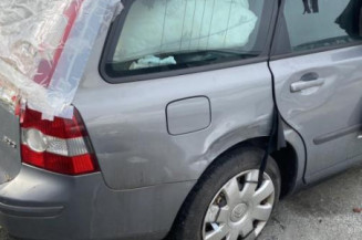 Serrure avant droit VOLVO V 50