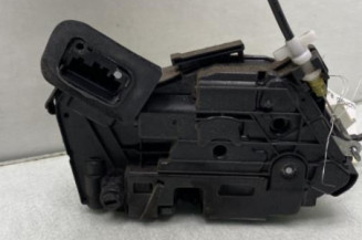 Serrure arriere gauche VOLKSWAGEN POLO 5