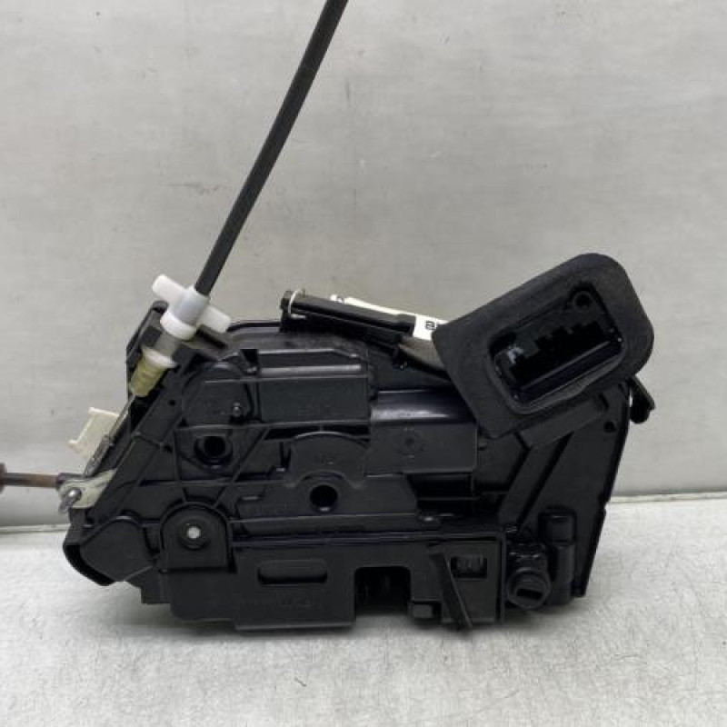 Serrure arriere droit VOLKSWAGEN POLO 5 Photo n°3